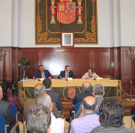 El comisario de Aguas, el subdelegado del Gobierno en Jaén y la vicepresidenta de la Diputación