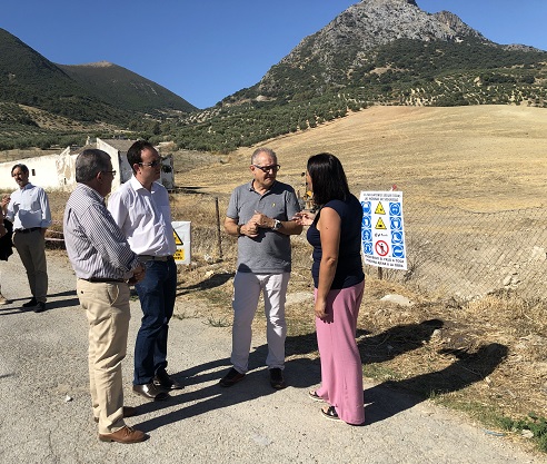 El subdelegado del Gobierno, el presidente de la CHG y la alcaldesa de Algámitas visitan las obras de la CHG en el municipio