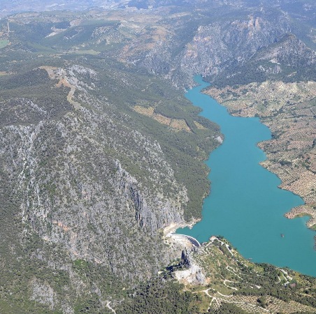 Vista aérea del embalse de Quiebrajano